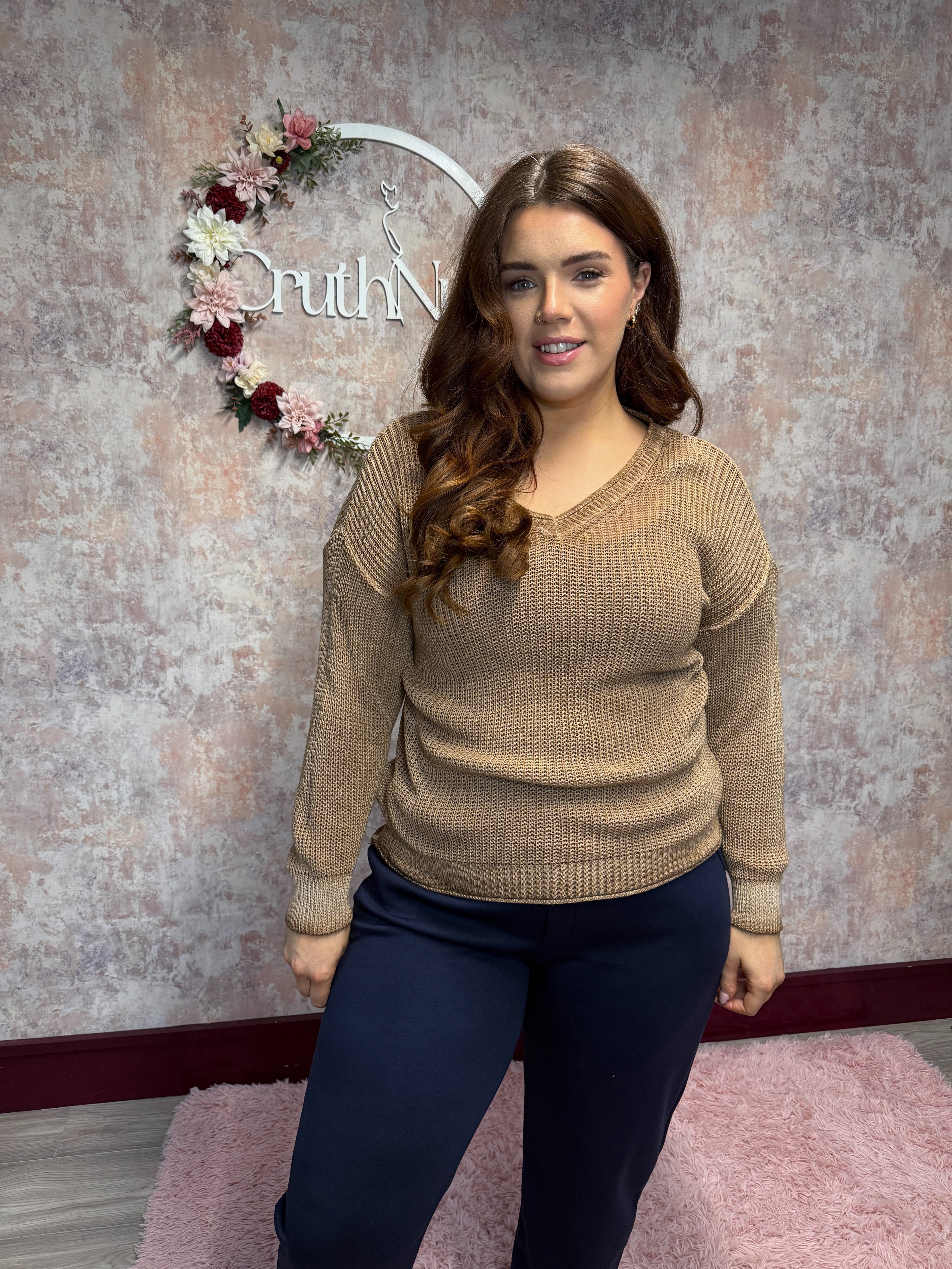 Lightweight V neck Knit Burnt Caramel