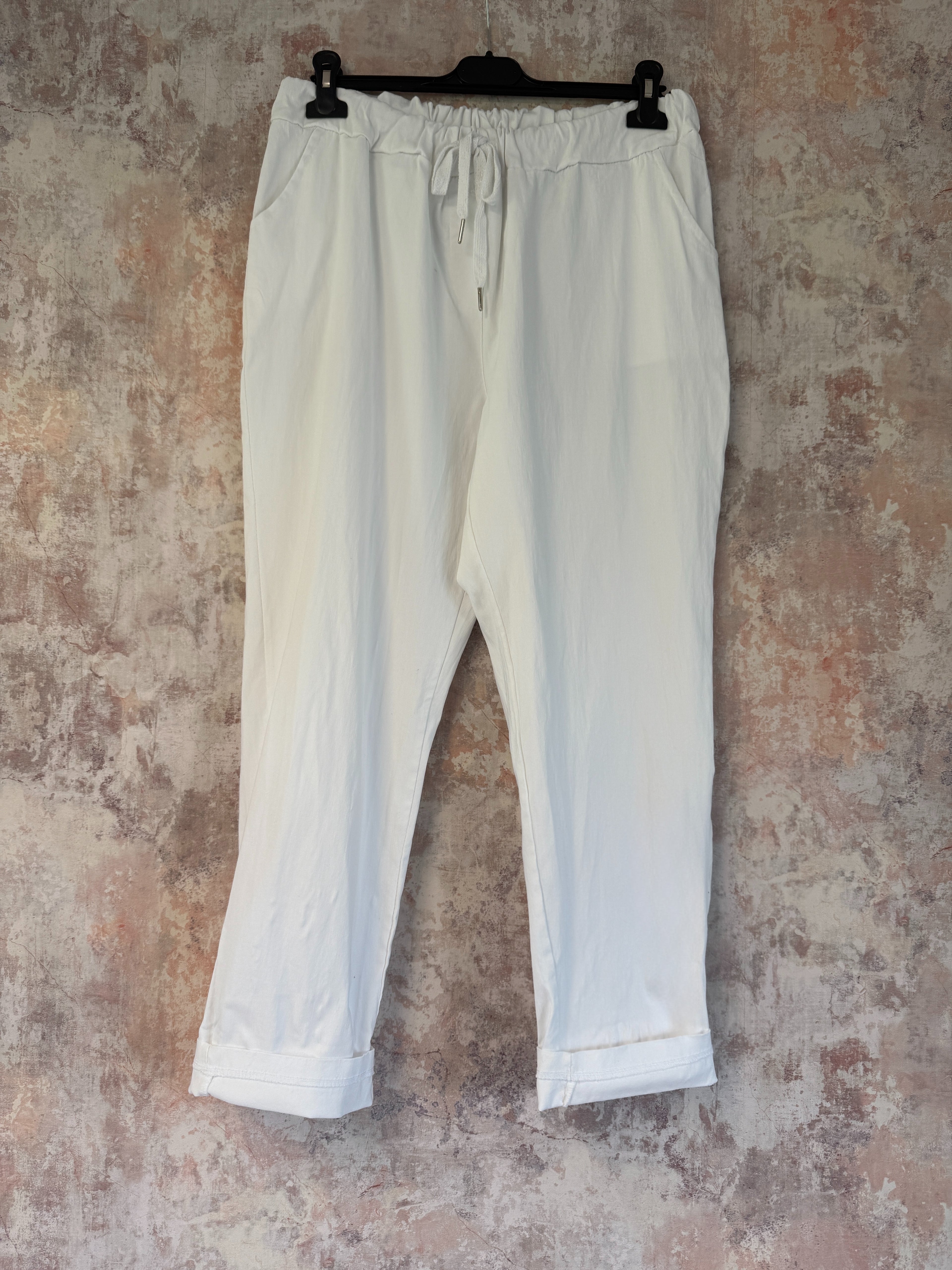 "Magic Joggers" White