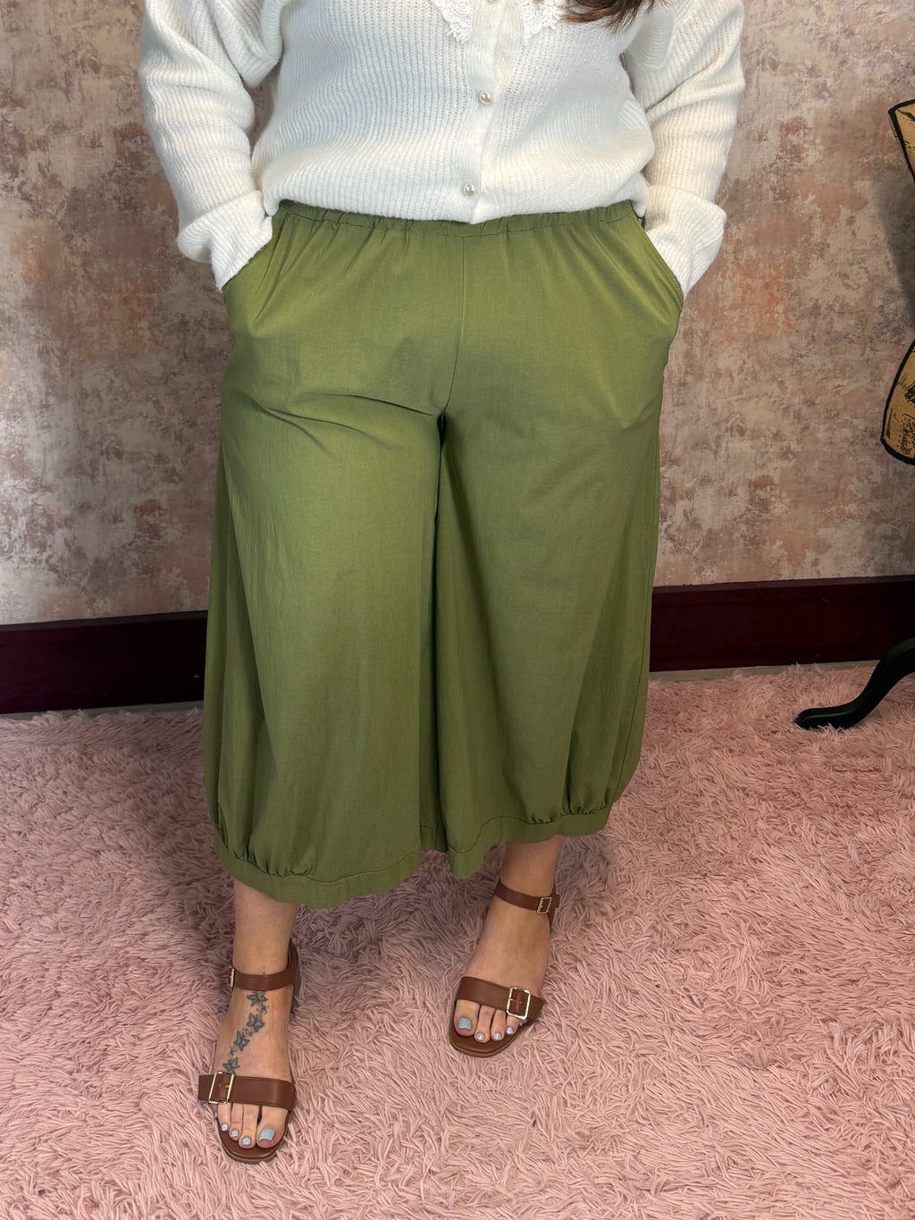 Olive Wide leg trousers