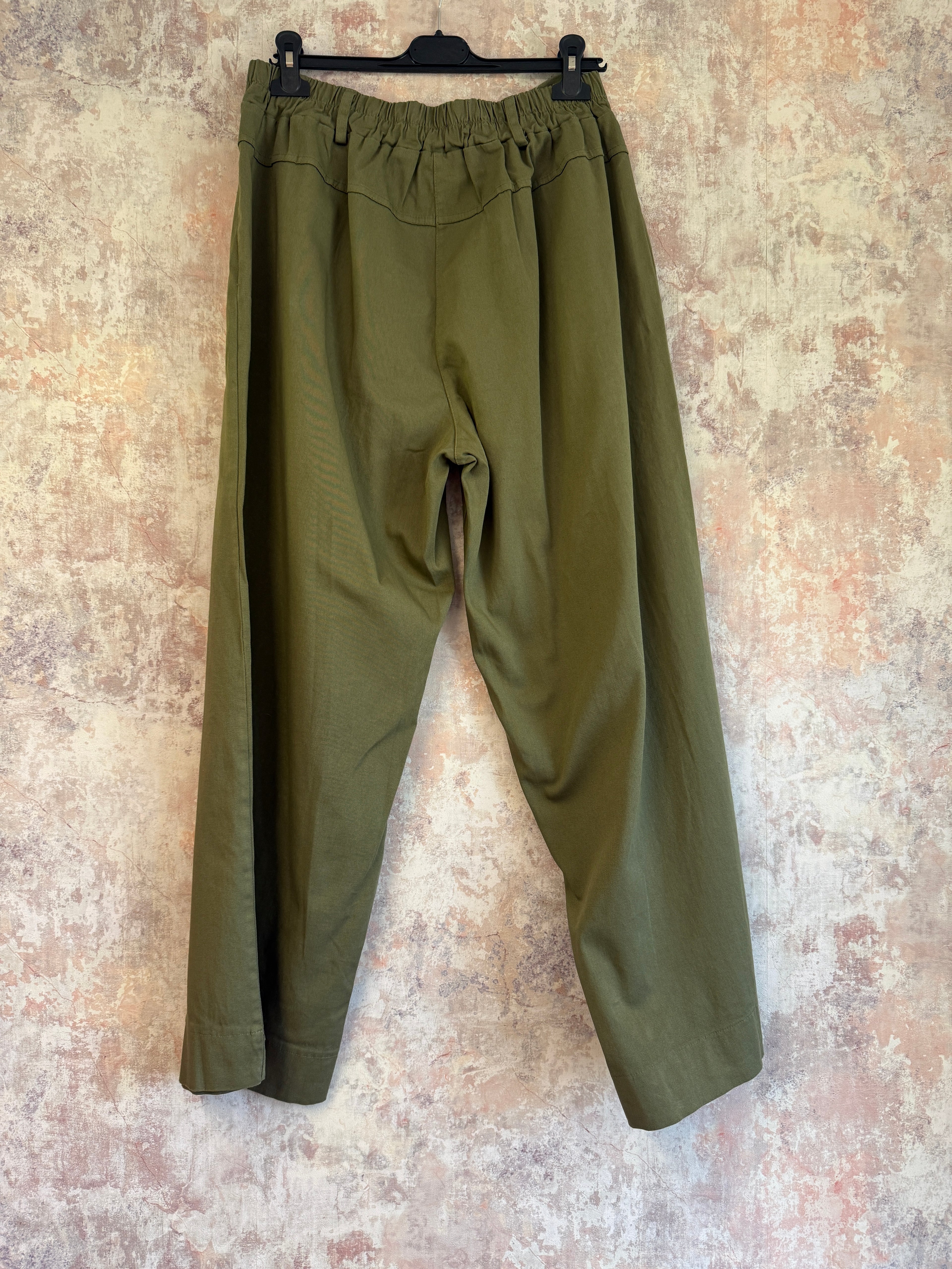 Ankle Grazer Cotton trousers khaki