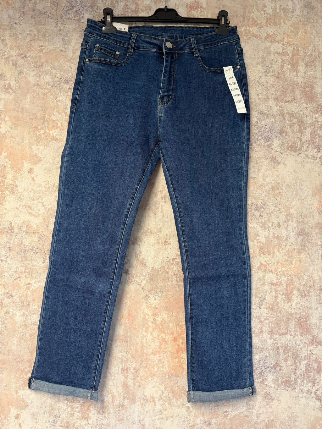 Slim/ Straight Jeans
