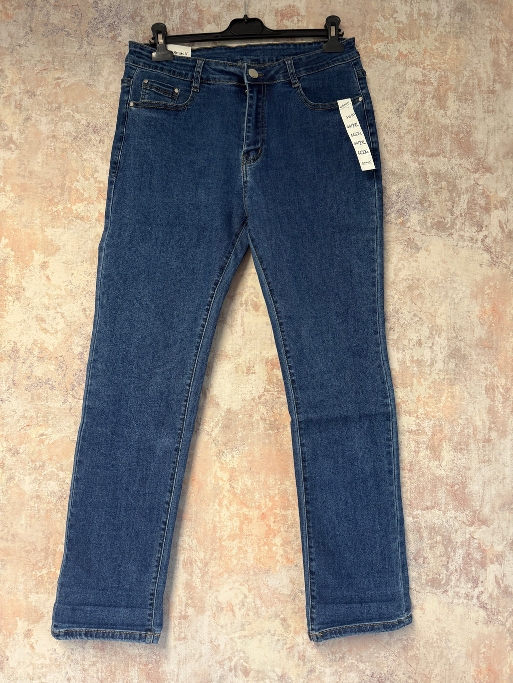 Slim/ Straight Jeans