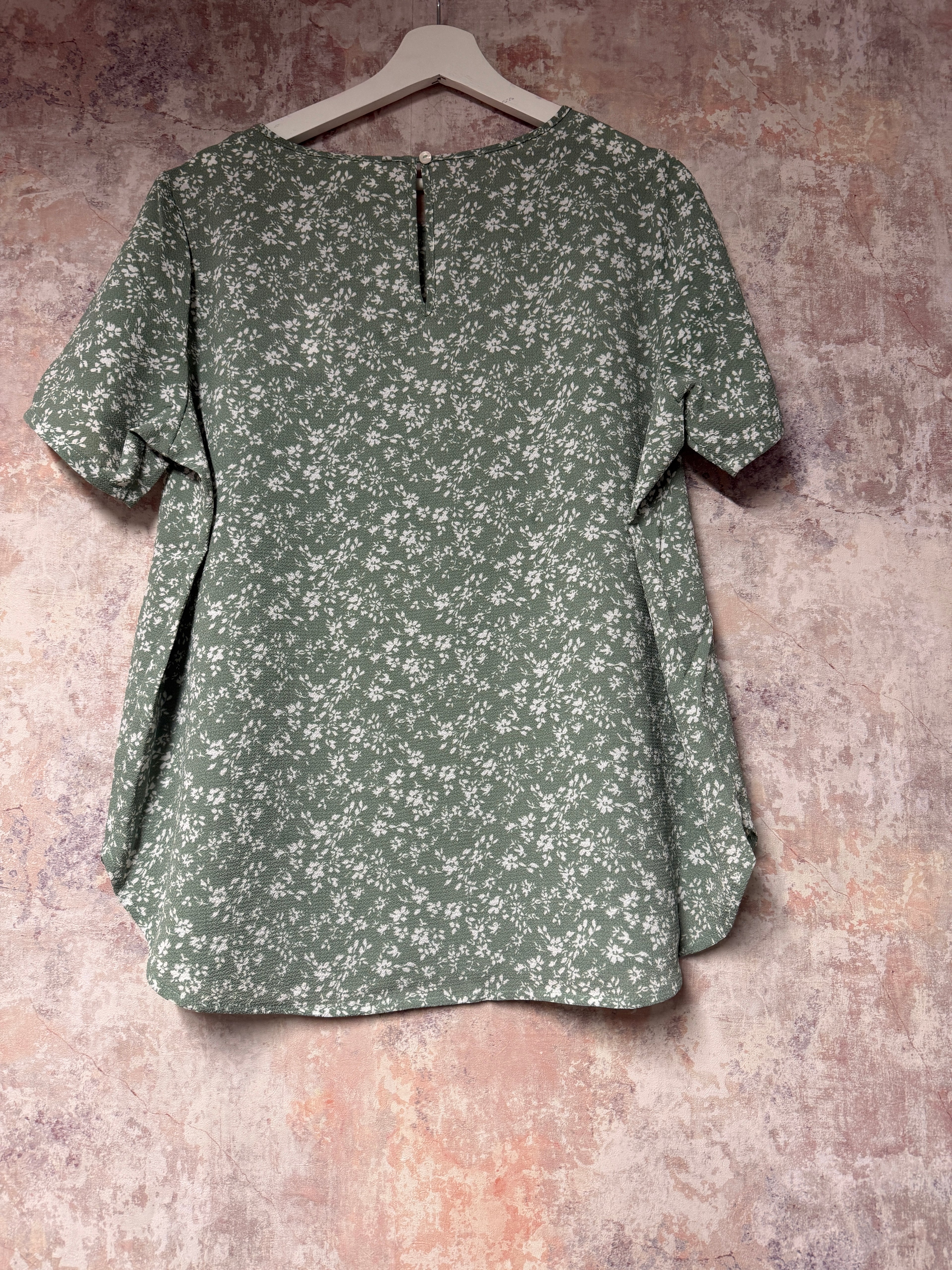 Sage Flower Print Top