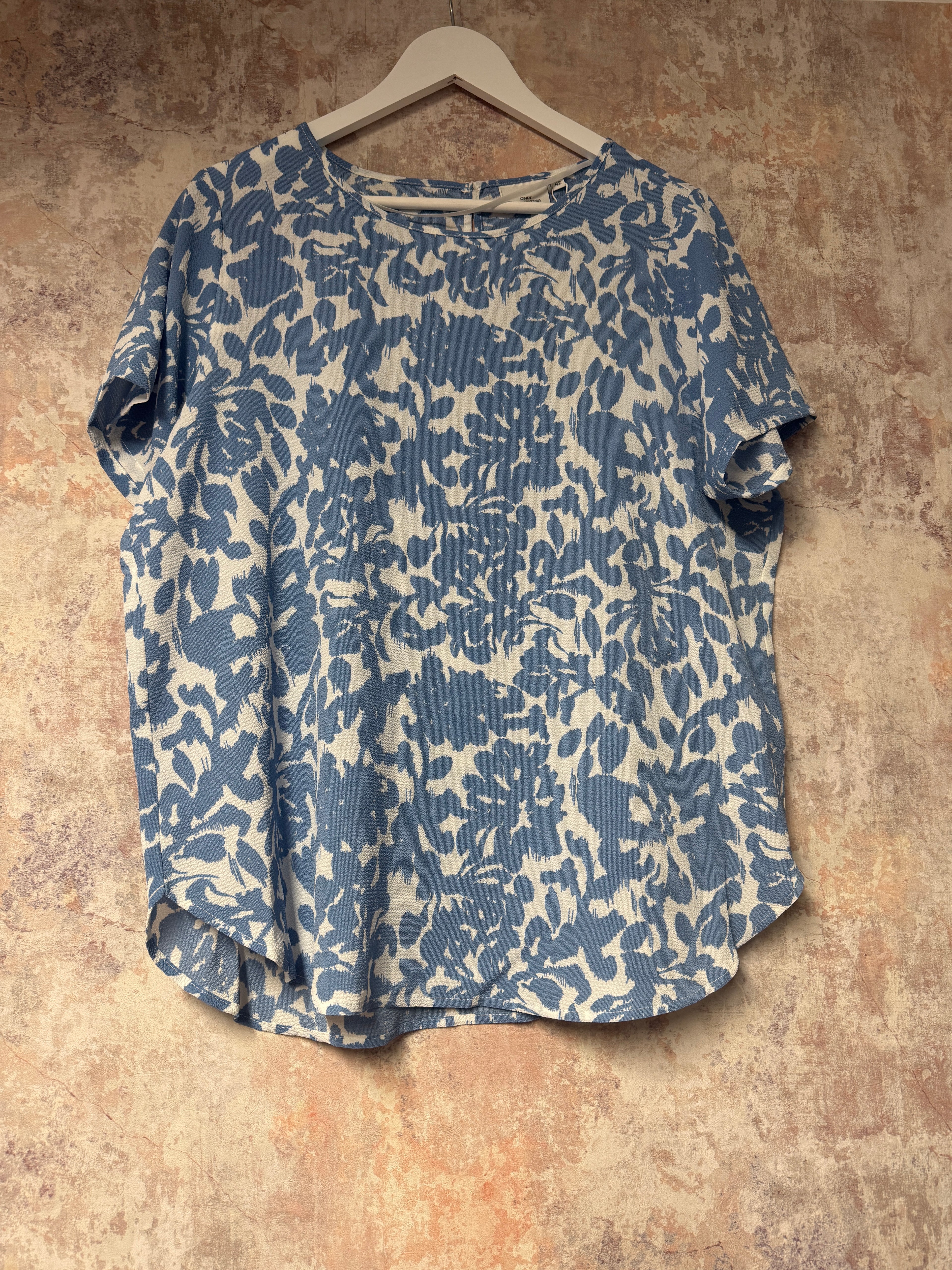 Blue Flower Print Top