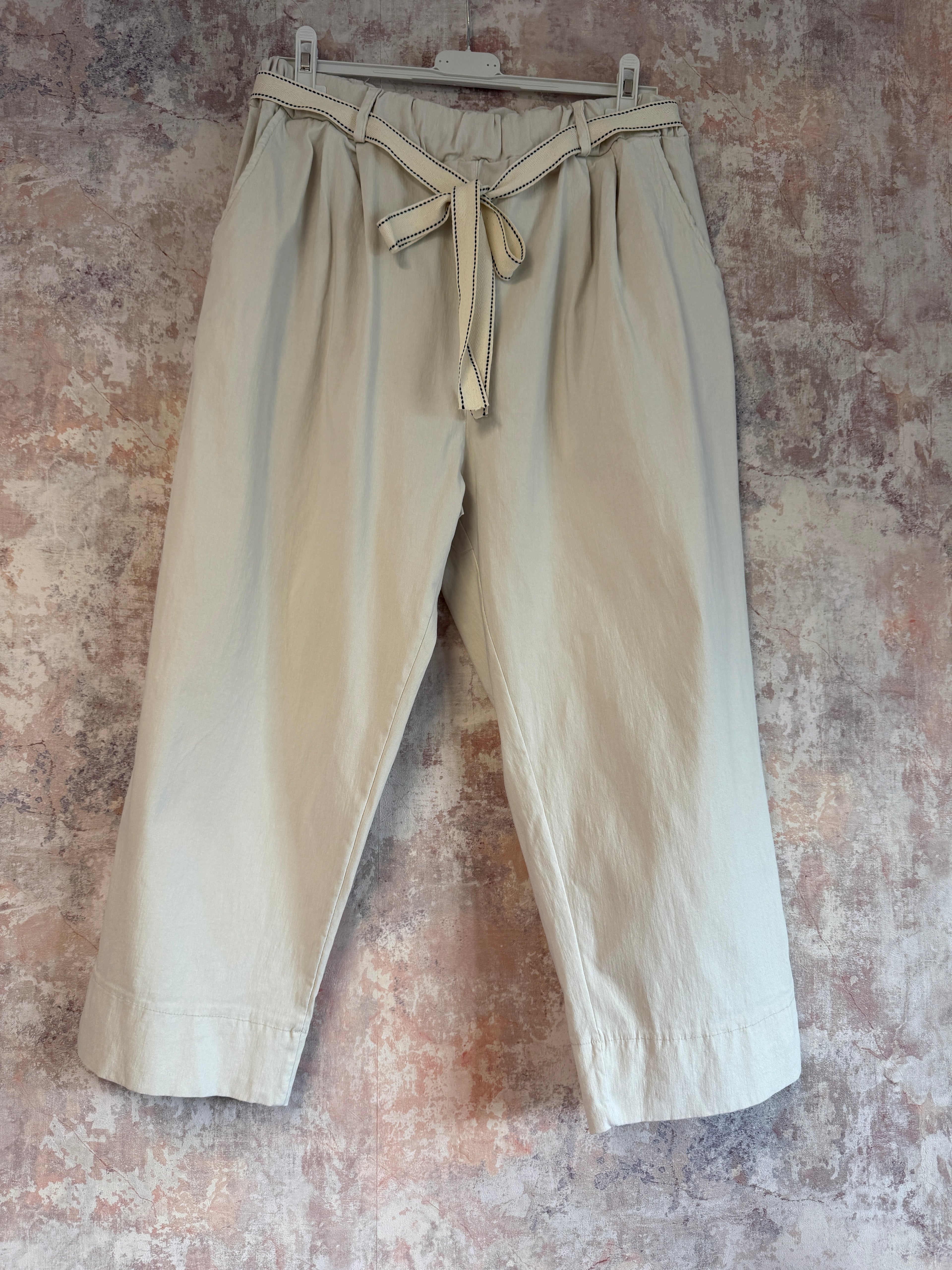 Cotton Capri Trousers Beige