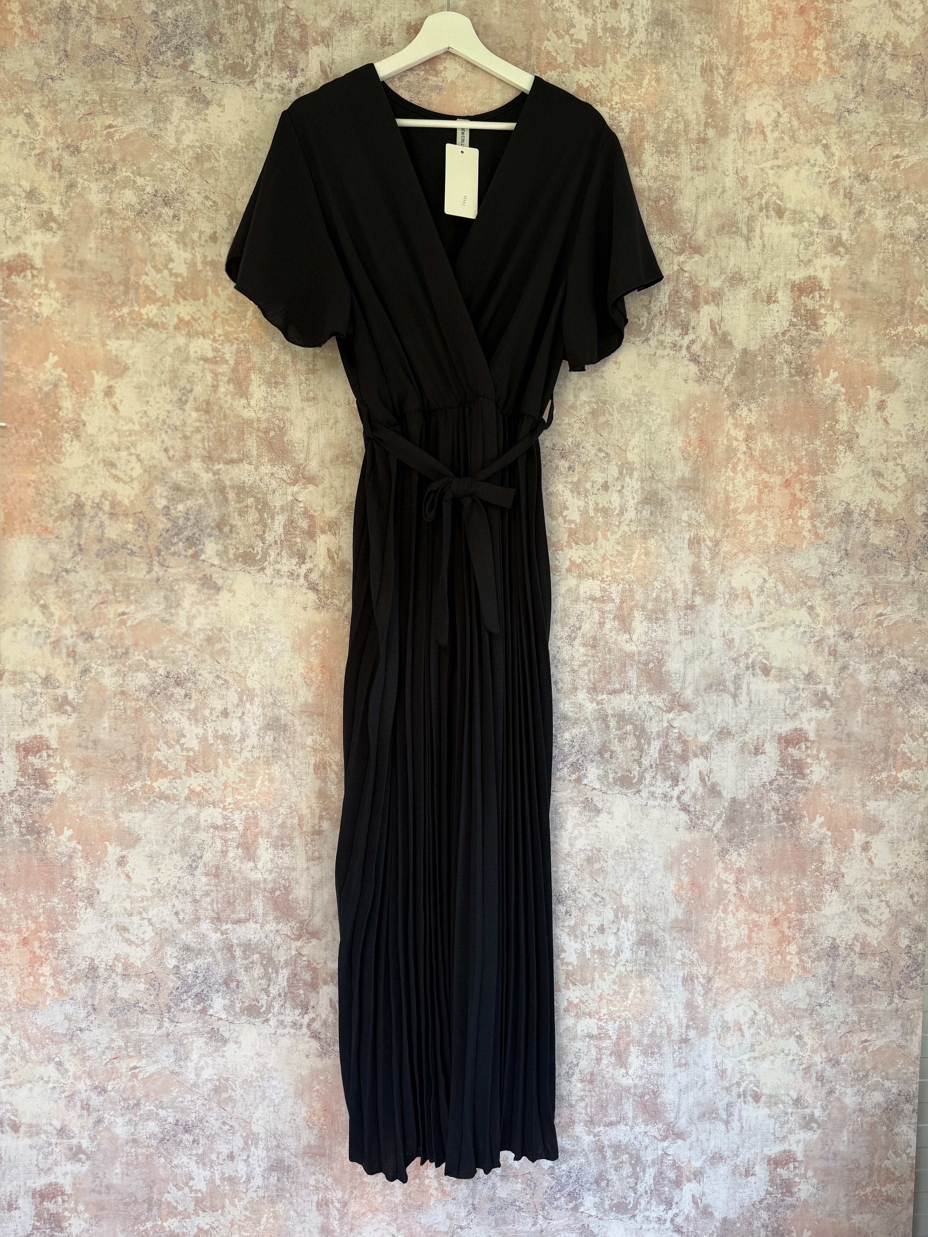 Pleated wide leg jumpsuit black
