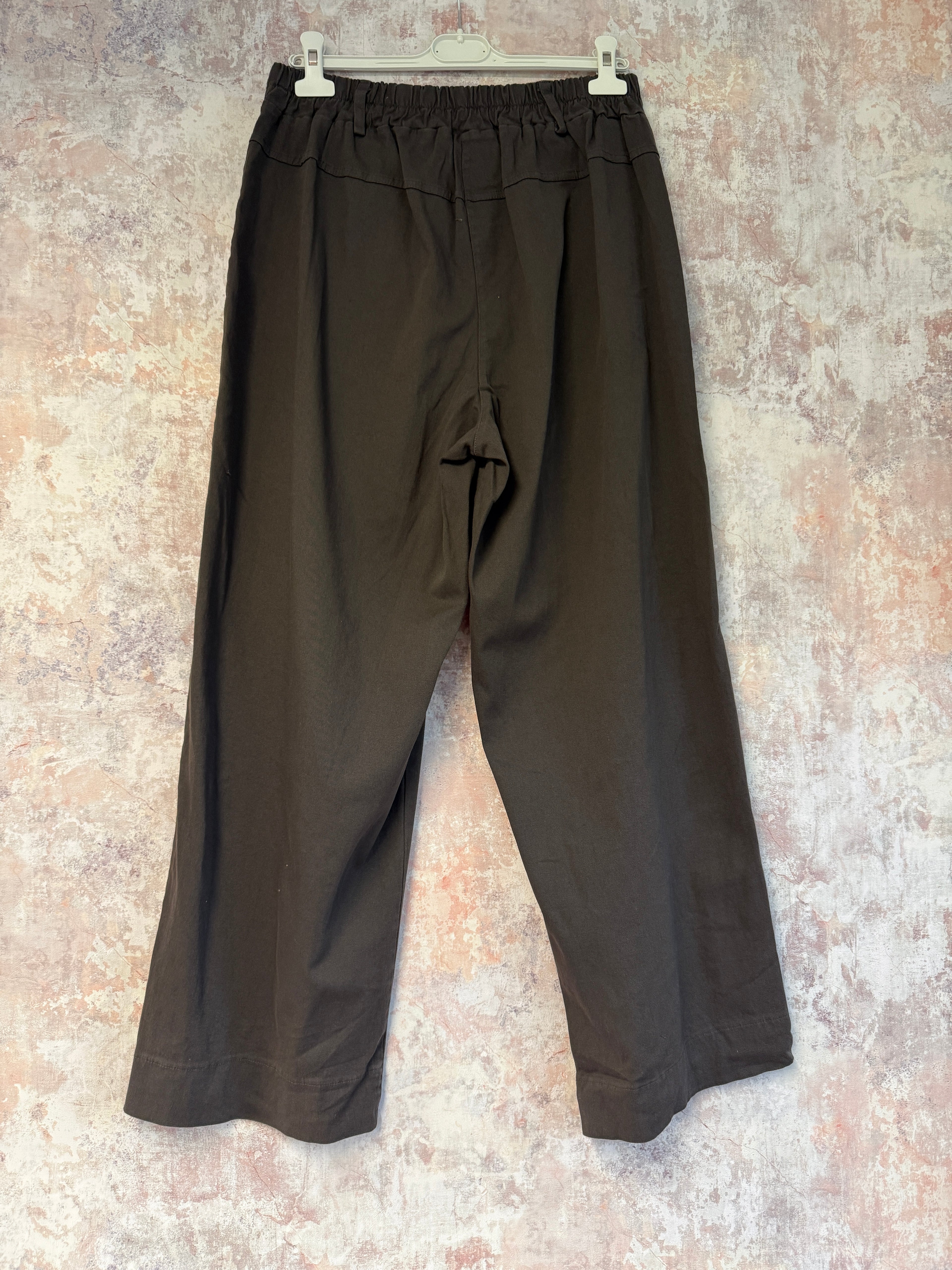 Ankle Grazer Cotton trousers brown