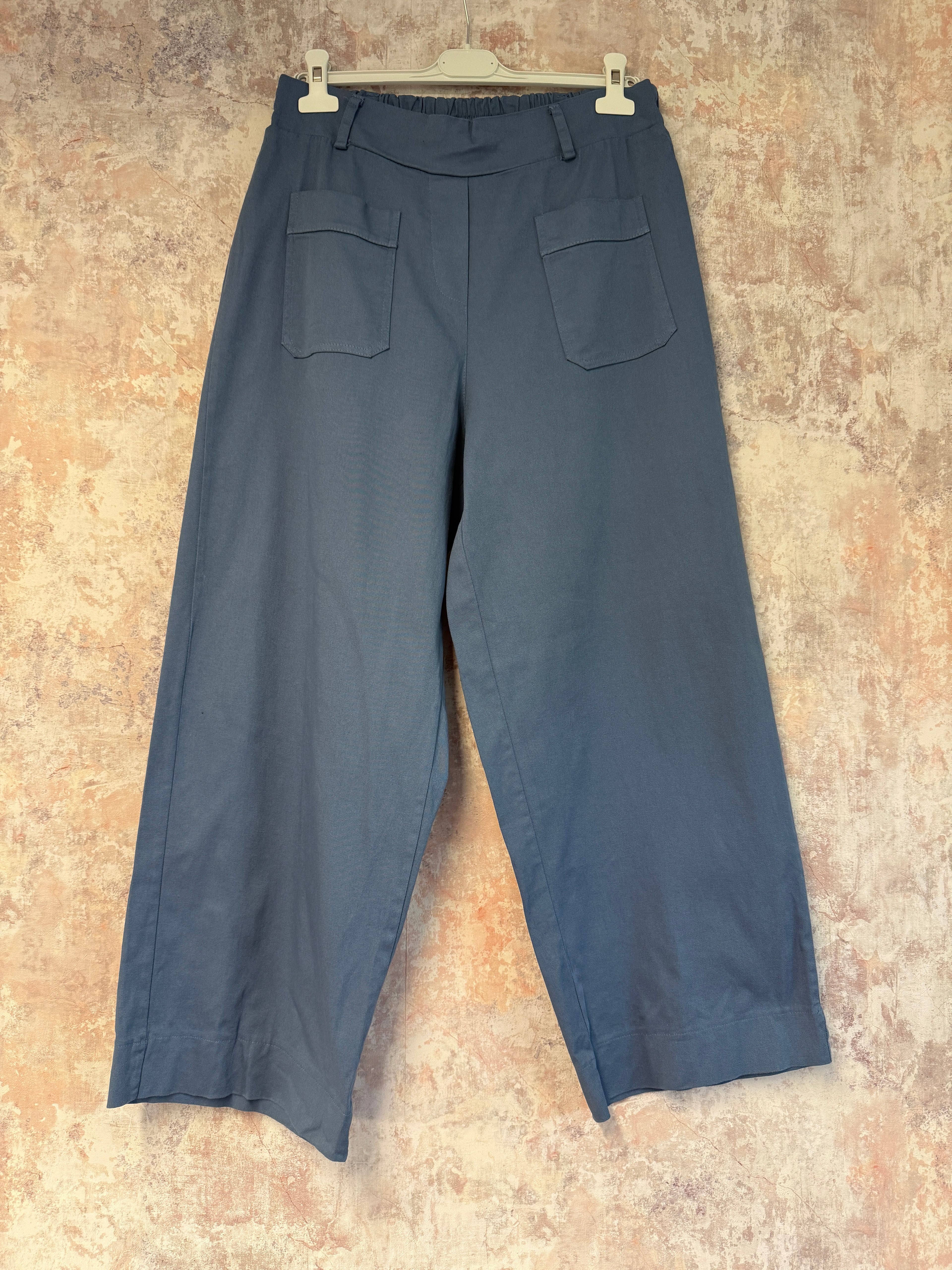Ankle Grazer Cotton trousers blue